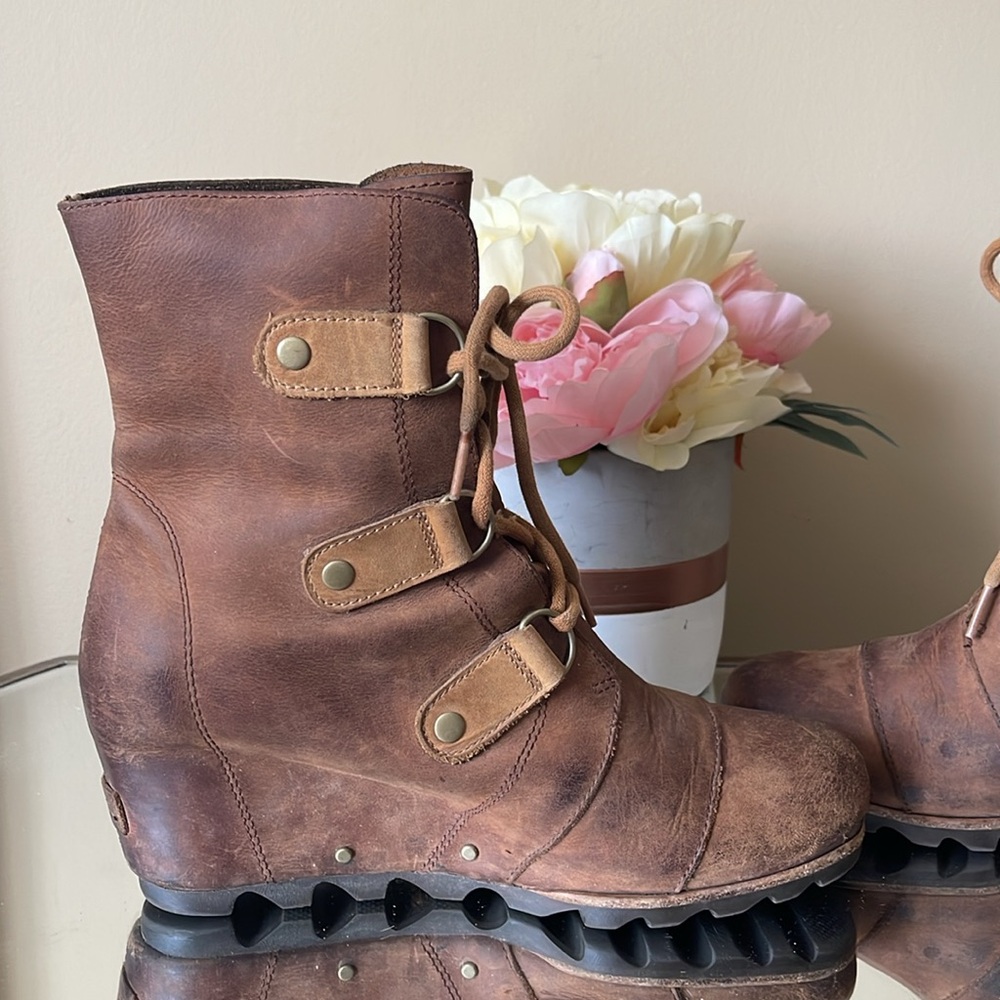 SOREL Joan Of Arctic Wedge Mid Tobacco Leather Waterproof Boots - Picture 5 of 12